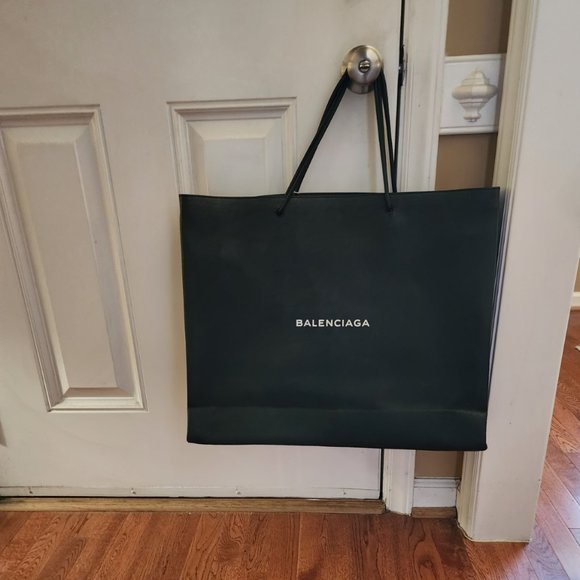 Balenciaga Black Tote Bag - Picture 1 of 4